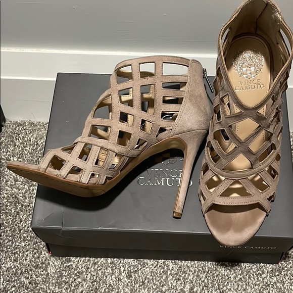 Vince Camuto Beige Heels - Picture 2 of 5